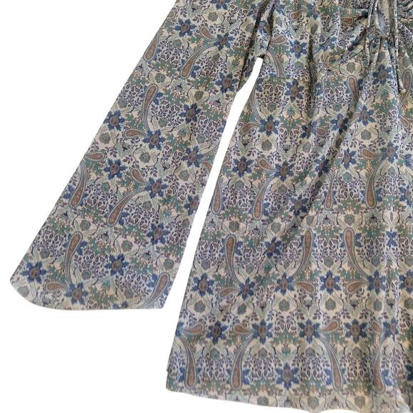 Vintage 2000s Paisley Print Top Plus Size 1X Bell Sleeve Tie Back Y2K Milkmaid - Picture 3 of 9